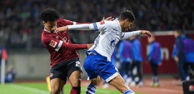 的比赛中 的比赛中